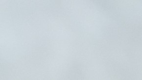 Mantener los huevos en su cartón original no solo protege la cáscara de olores externos, sino que asegura la trazabilidad y frescura óptima.