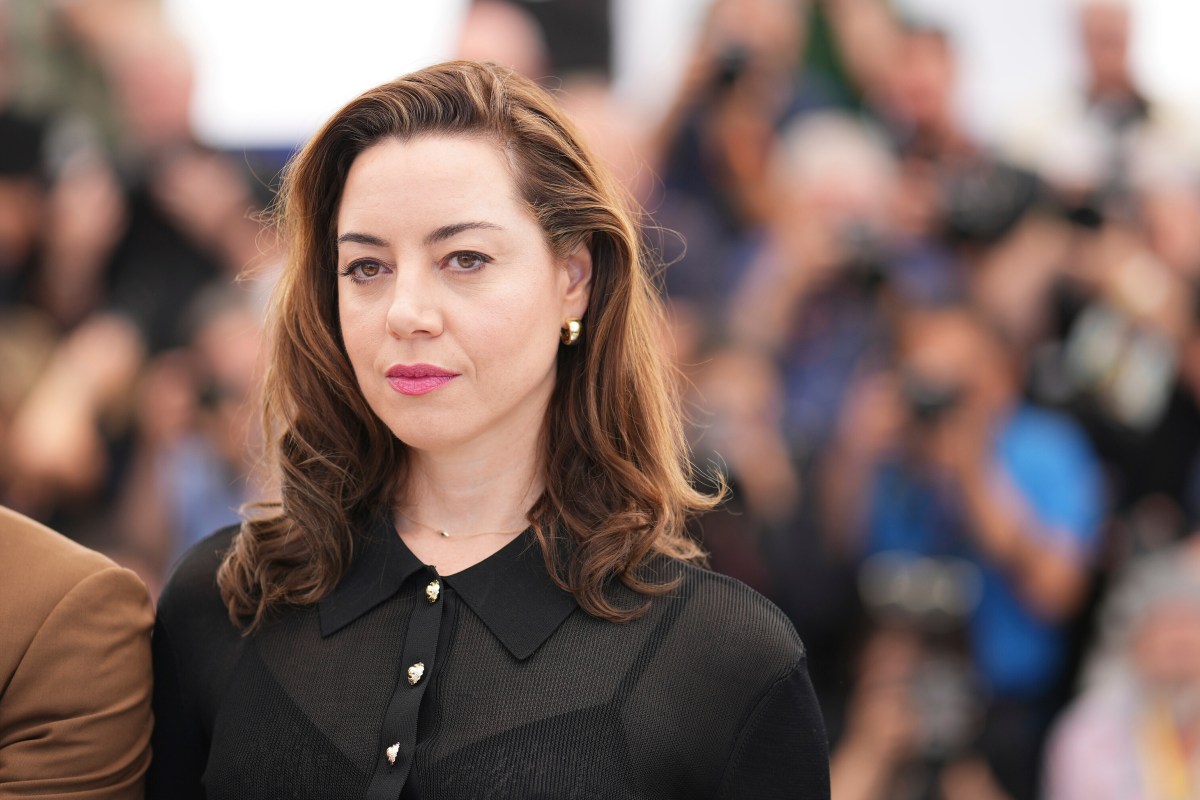 Aubrey Plaza reduce el precio de su casa en Los Ángeles