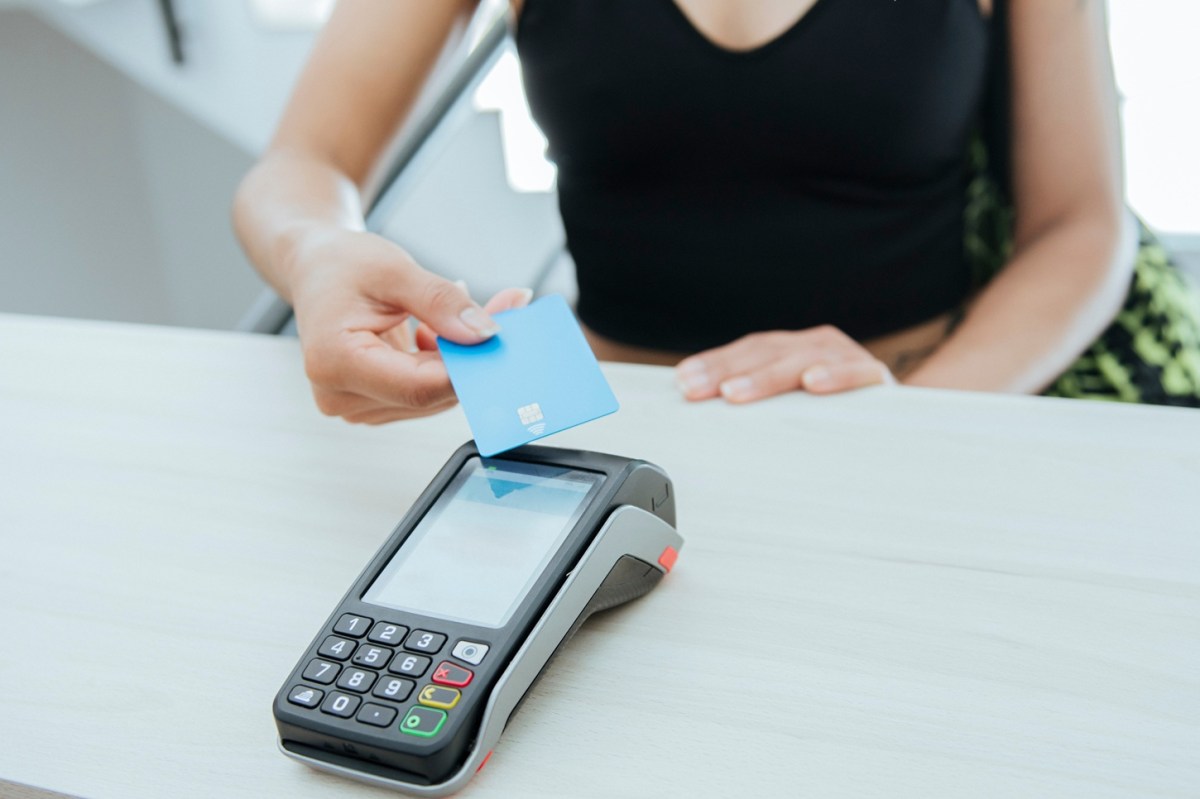 ¿Qué revela el gasto del consumidor de diciembre 2025 de Bank of America para la economía de EE.UU.?