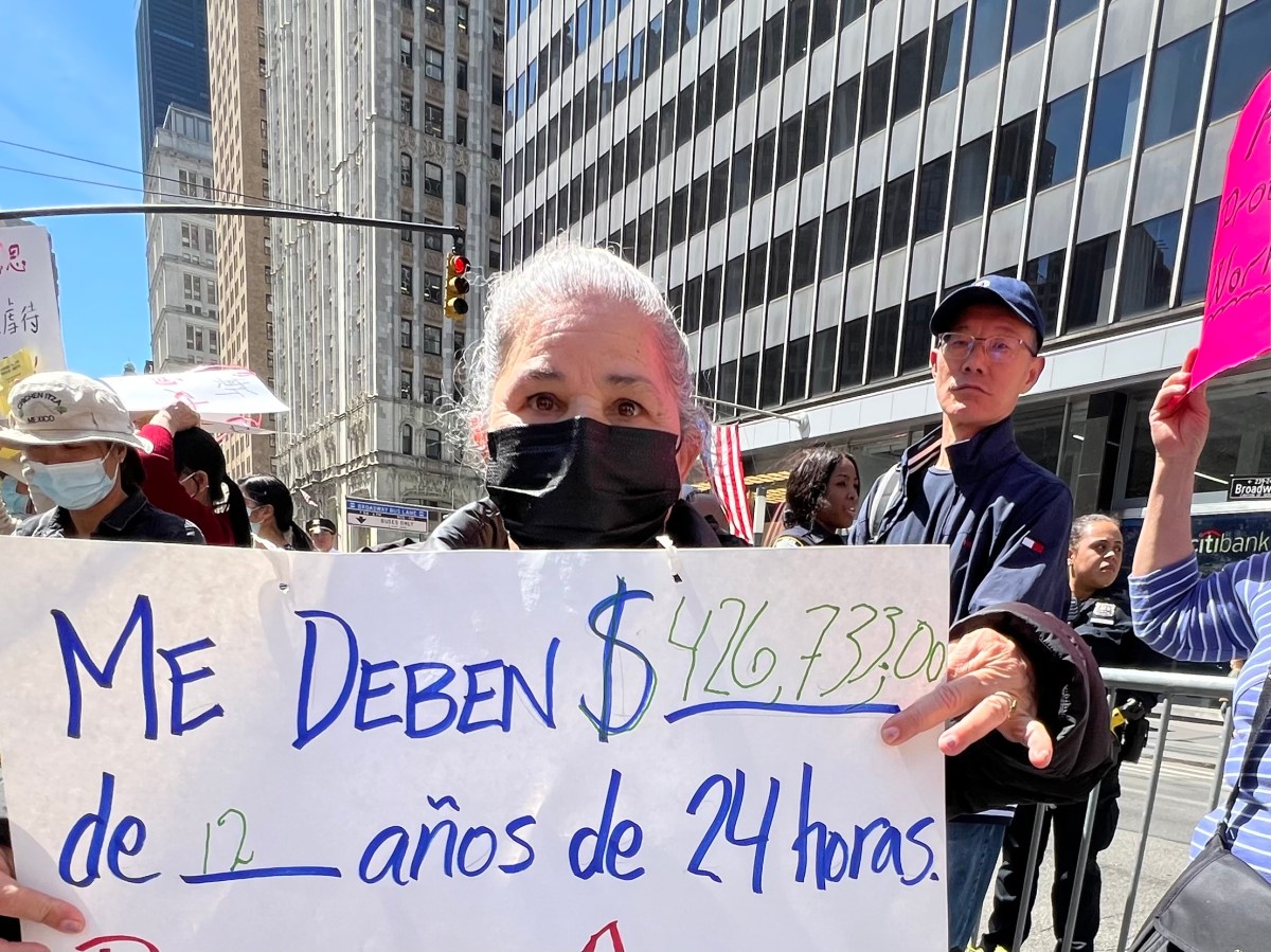 Cuidadores domiciliarios de NYC arrecian lucha: “Trabajamos 24 horas y nos roban 11”