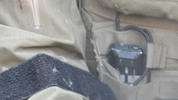 DHS acusa a un manifestante de arrancarle un dedo a un agente federal con un mordisco en Minnesota