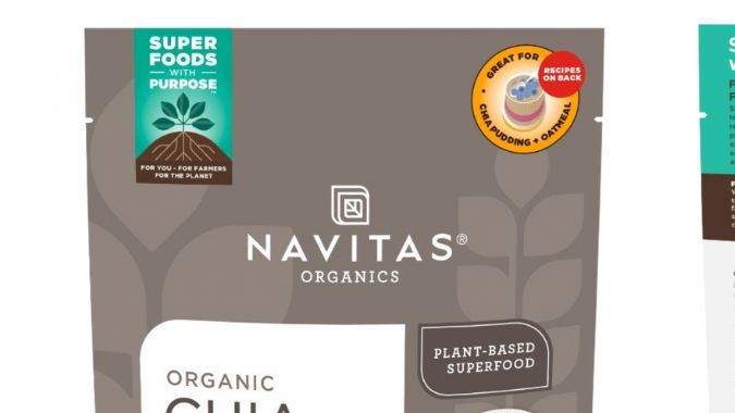 Los lotes de Navitas Organics de 8 oz bajo sospecha presentan códigos que inician con la letra 'W' en la parte posterior. Si coinciden con los reportados, la recomendación oficial es no consumirlos y desecharlos.