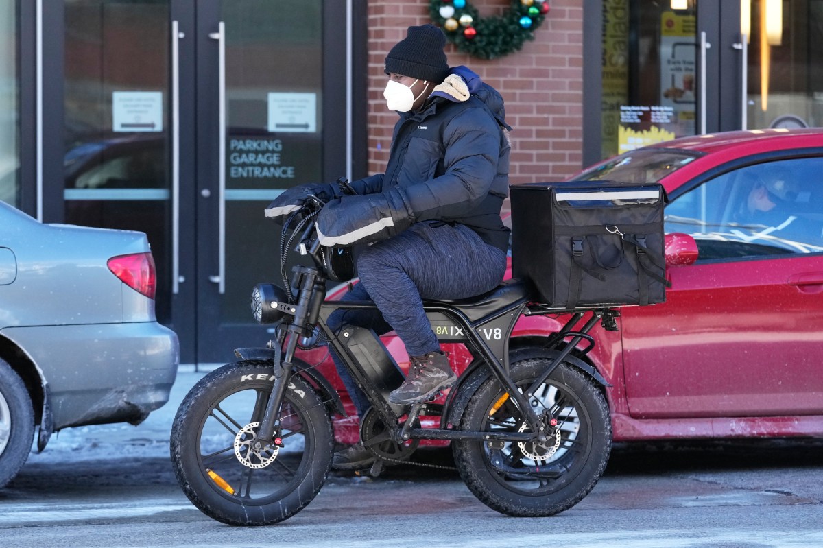 Frío extremo azota al área triestatal: claves para proteger a quienes trabajan al aire libre en Nueva York