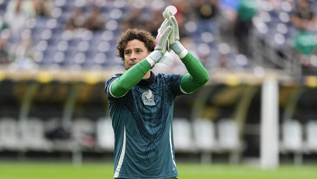 Piojo Herrera afirma que Memo Ochoa debe ser el arquero de México en Mundial 2026