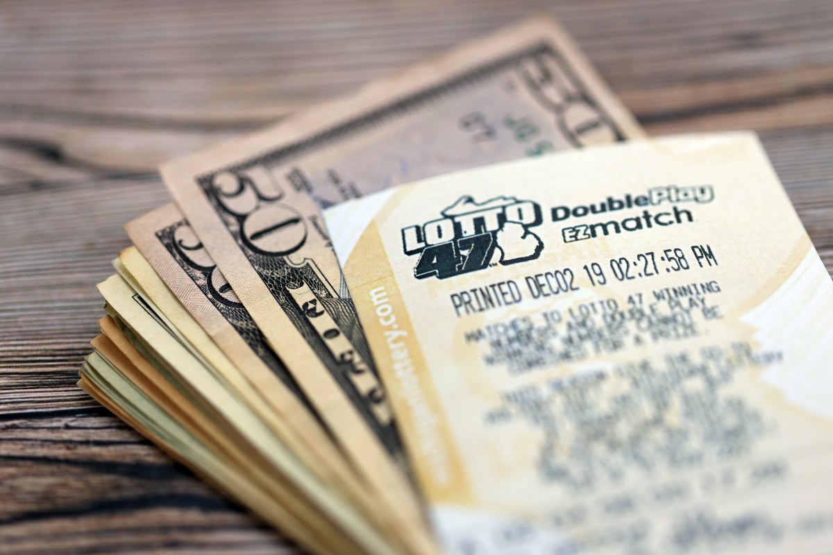 Jugó los mismos números de lotería por 20 años y ganó $32.9 millones