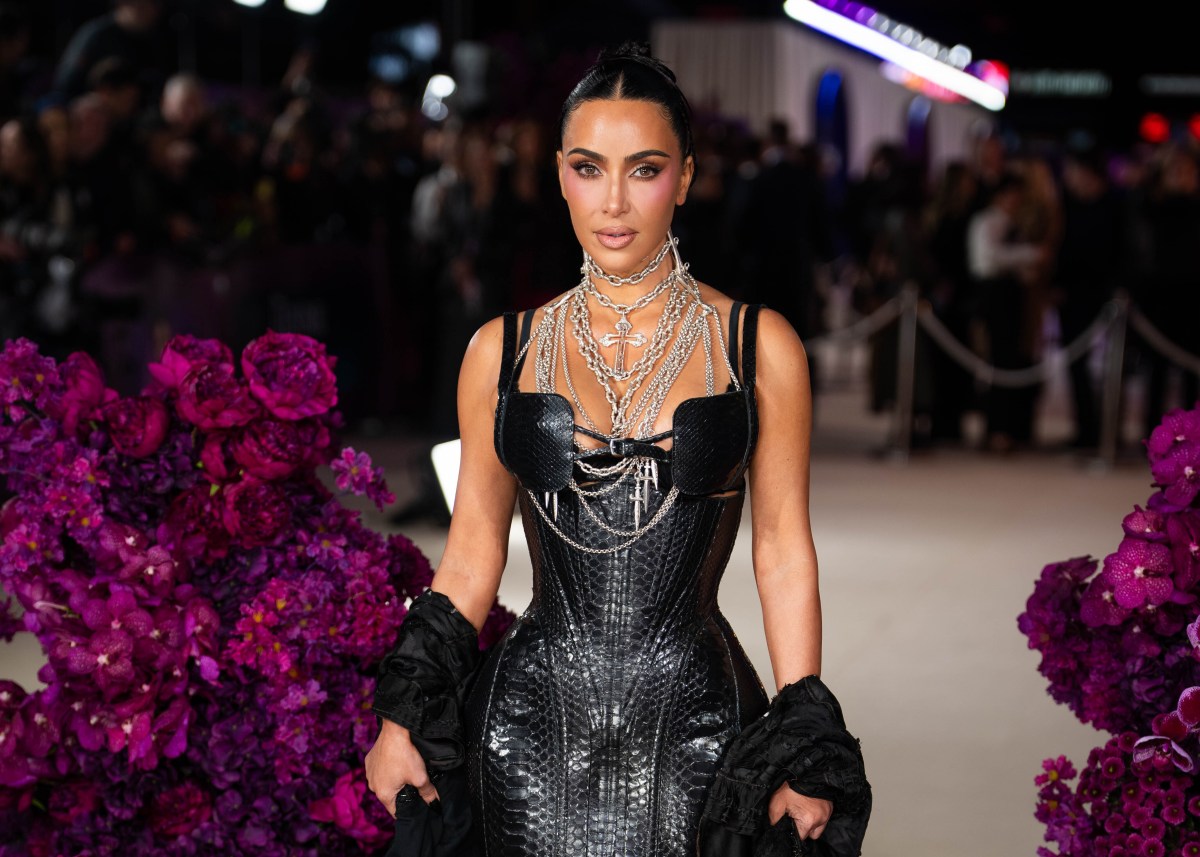 Kim Kardashian confiesa que escucha la música de Taylor Swift tras una década de disputa