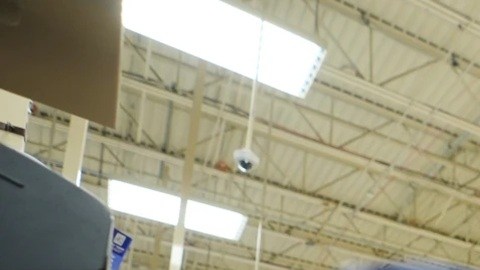 La inflación en 2025 cerró el año en 2.7% anualizada, fuera del objetivo de la Fed del 2%.