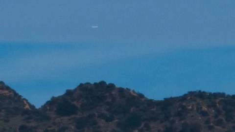 Netflix cerró su oferta para adquirir Warner Bros. Discovery por $82,700 millones de dólares.