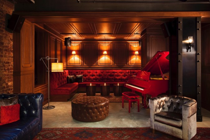 Piano Lounge del Hotel Arthouse, Manhattan. Turismo y Convenciones en Nueva York.