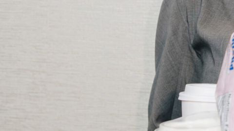 "Khloé Kardashian presenta su 'match' ideal: Khloud Popcorn y un Iced Protein Latte, sumando 47g de proteína para un rendimiento máximo diario.