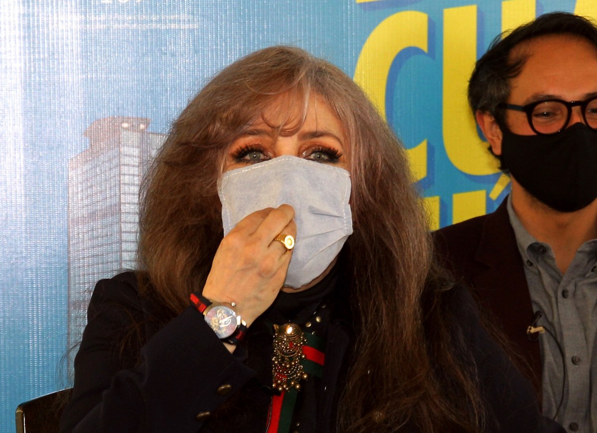 Verónica Castro está hospitalizada tras complicaciones de su accidente con un elefante