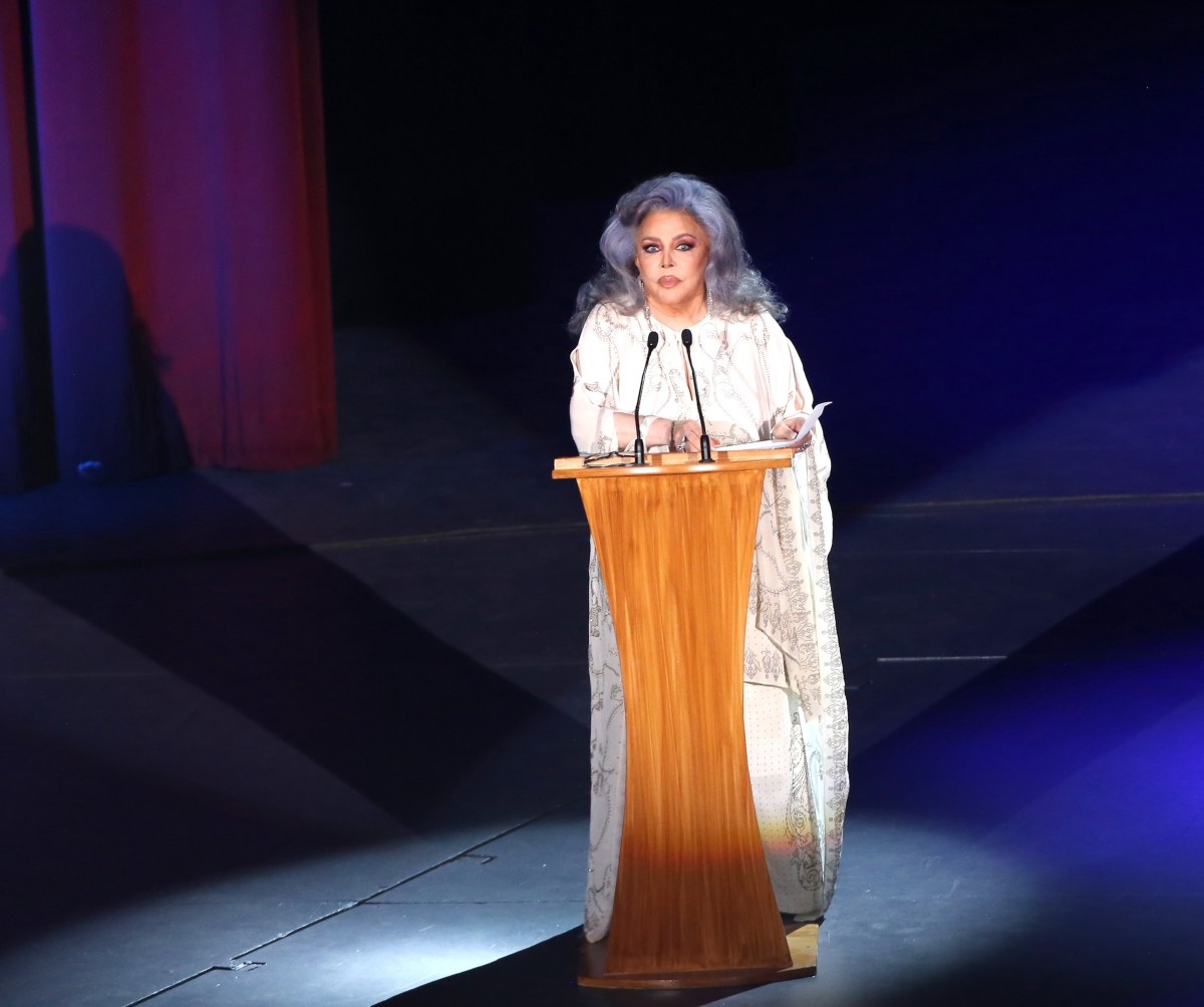 Resurge entrevista donde Verónica Castro acusa a Julio Iglesias de comportamientos inapropiados