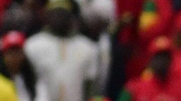 Pape Alassane Gueye (derecha) de Senegal en acción contra Ayoub El Kaabi (centro) de Marruecos durante el partido final de la Copa Africana de Naciones CAF 2025 entre Senegal y Marruecos en Rabat, Marruecos, el 18 de enero de 2026.