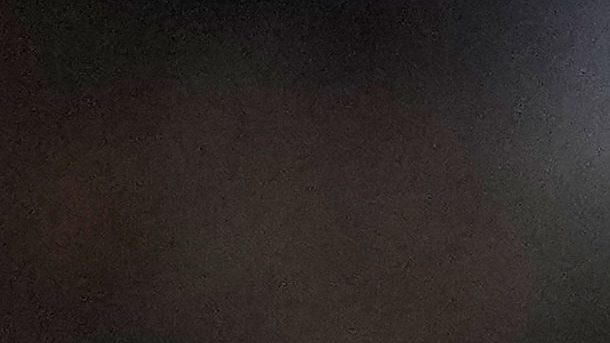 Vinicius Junior, del Real Madrid, controla el balón durante un partido de la fase inicial de la Liga de Campeones entre el Real Madrid y el Manchester City, en Madrid, España, el miércoles 10 de diciembre de 2025.