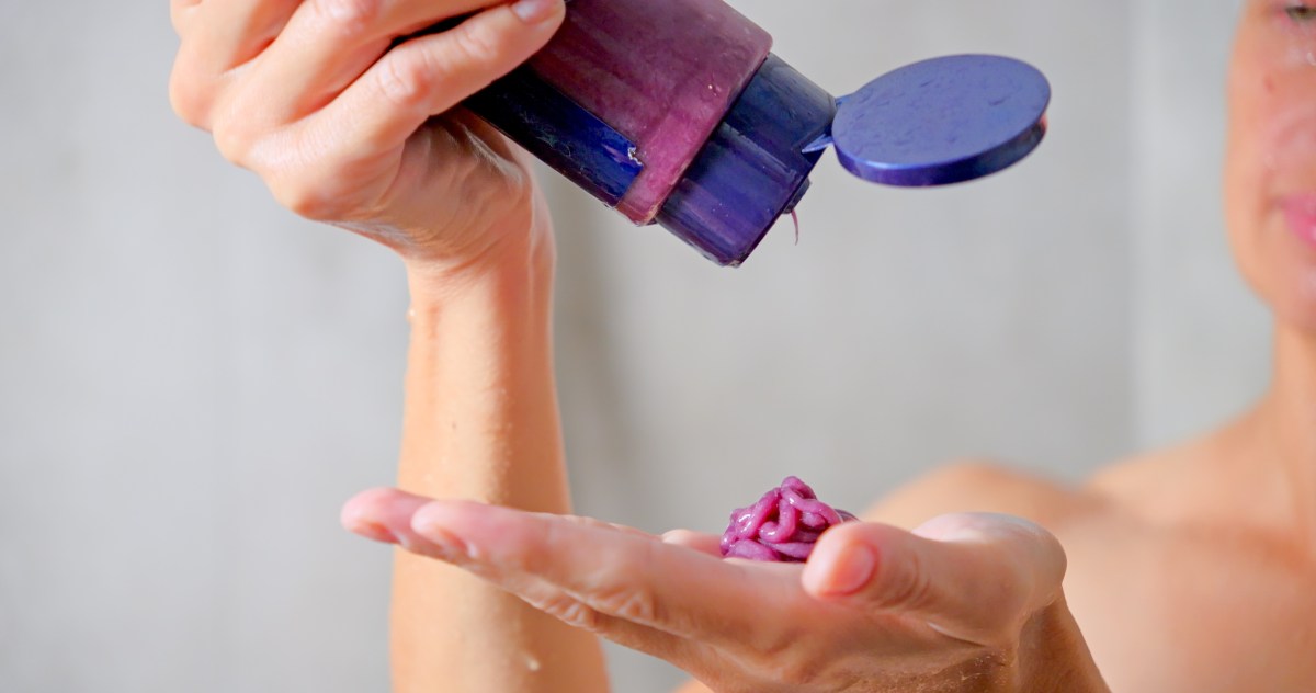 Este champú para cabello gris y rubio es el más vendido en Walmart: el precio es de locos