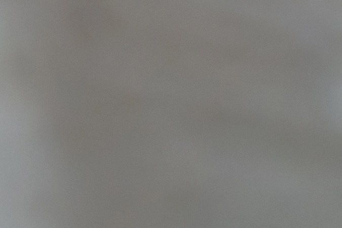 El papel húmedo puede ayudar a mantener las hierbas hidratadas sin asfixiarlas.