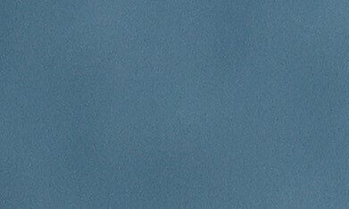 El cornerback de los Philadelphia Eagles, Cooper Dejean (33).