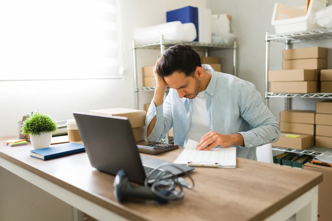 manejar finanzas de un negocio propio