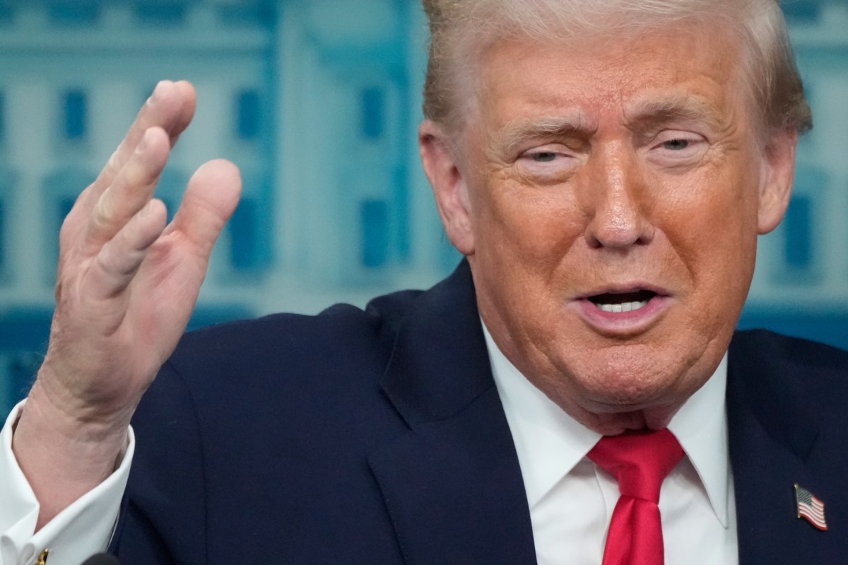 Trump defiende su política migratoria: dice que las redadas se centran en criminales