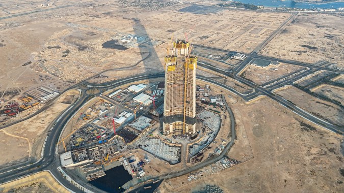 Vista aérea de la Torre Jeddah, ubicada a orillas del Mar Rojo, en Arabia Saudí.