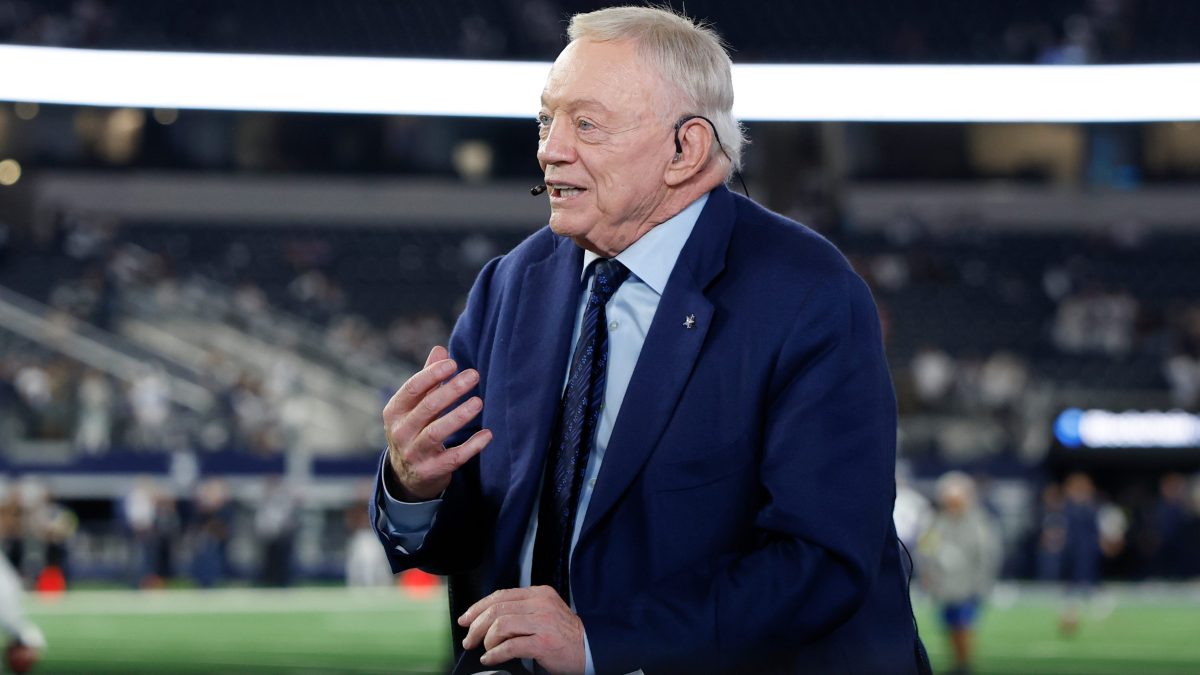 “Yo gobierno Venezuela”: dueño de Dallas Cowboys cita a Trump y bromea sobre su nuevo coordinador defensivo