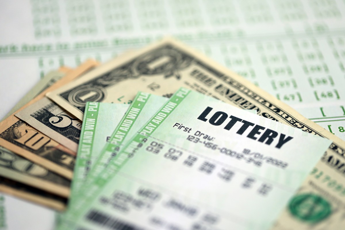 Conoce qué día de la semana no debes comprar boletos de lotería