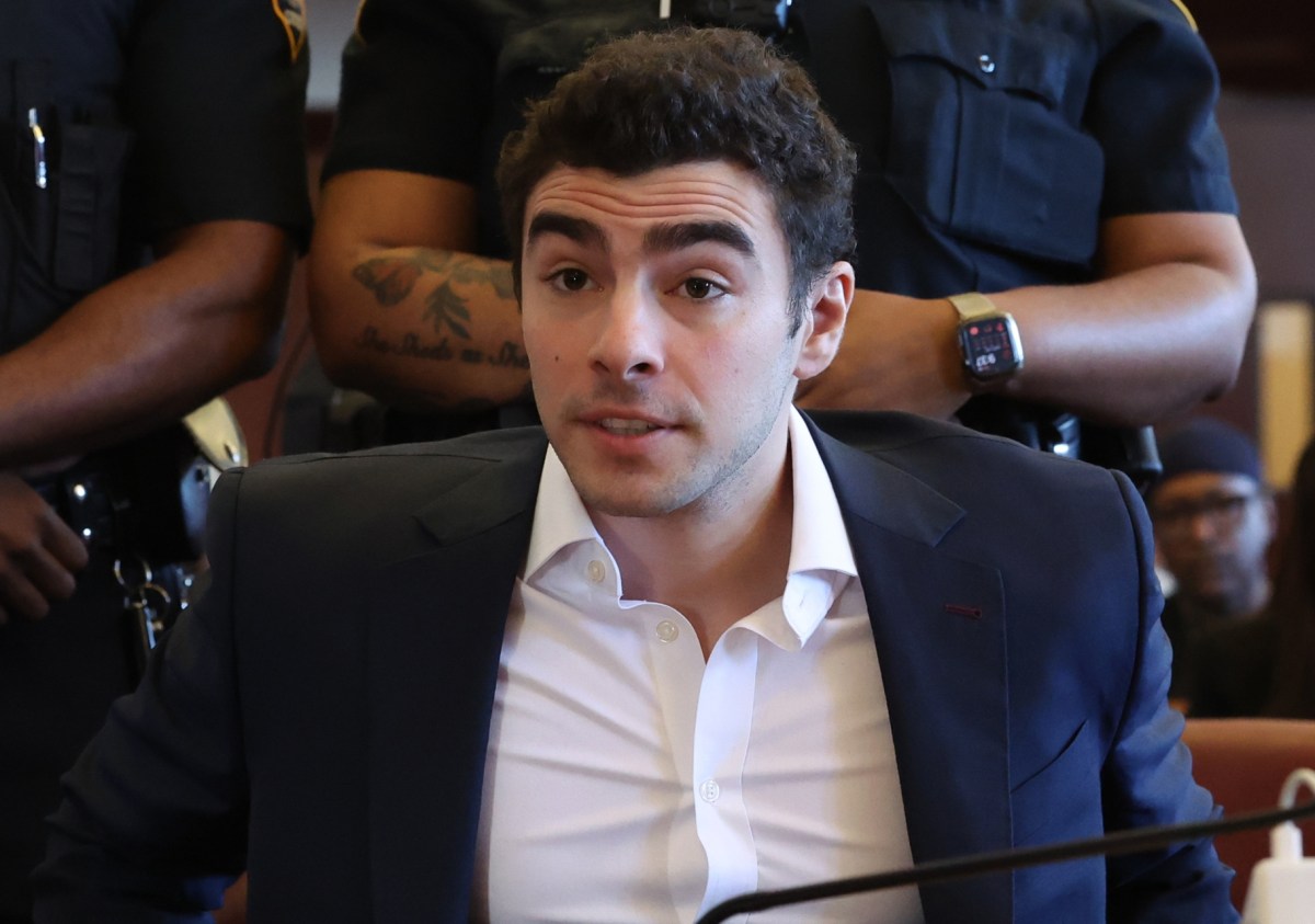 Cuándo podría comenzar el juicio federal de Luigi Mangione por asesinato de ejecutivo de UnitedHealthcare