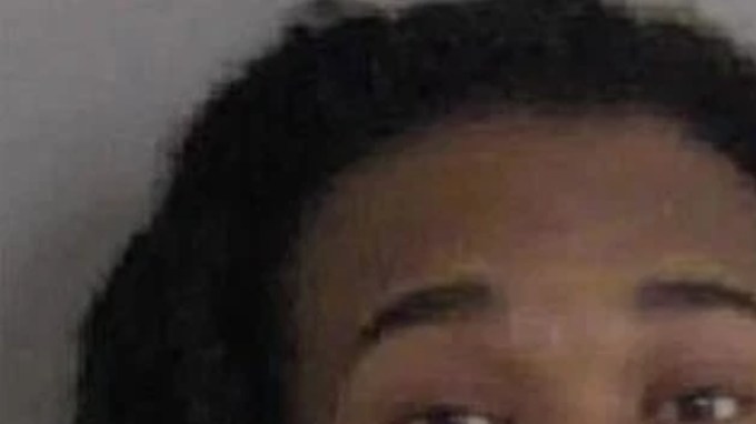 Marlon Perilloux y Raynisa Young, los padres detenidos en Luisiana.