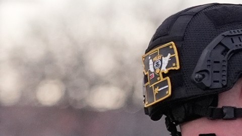 Manifestantes se enfrentan en Minneapolis por ofensiva migratoria de Trump