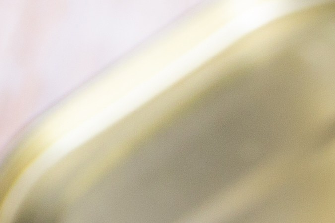 Combinar sardinas con limón o tomate no solo es delicioso, sino que la Vitamina C ayuda a absorber mejor sus nutrientes.