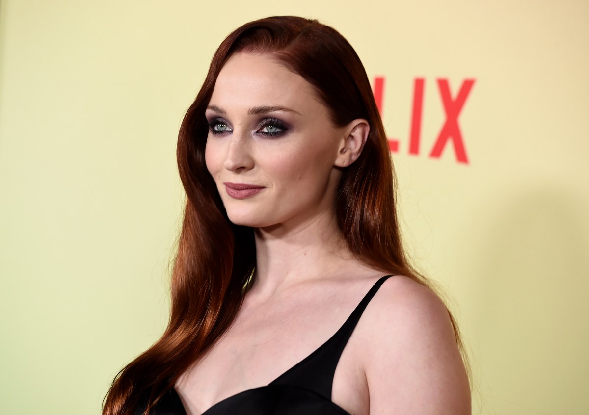 Revelan primer vistazo de Sophie Turner como Lara Croft en la nueva serie de Tomb Raider