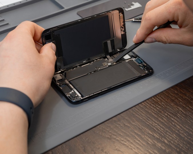 llevar el teléfono a reparar