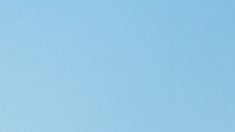 Tras un largo periodo de pausa, que incluyó la pandemia del COVID, el proyecto fue reactivado y actualmente ya se han completado decenas de pisos.