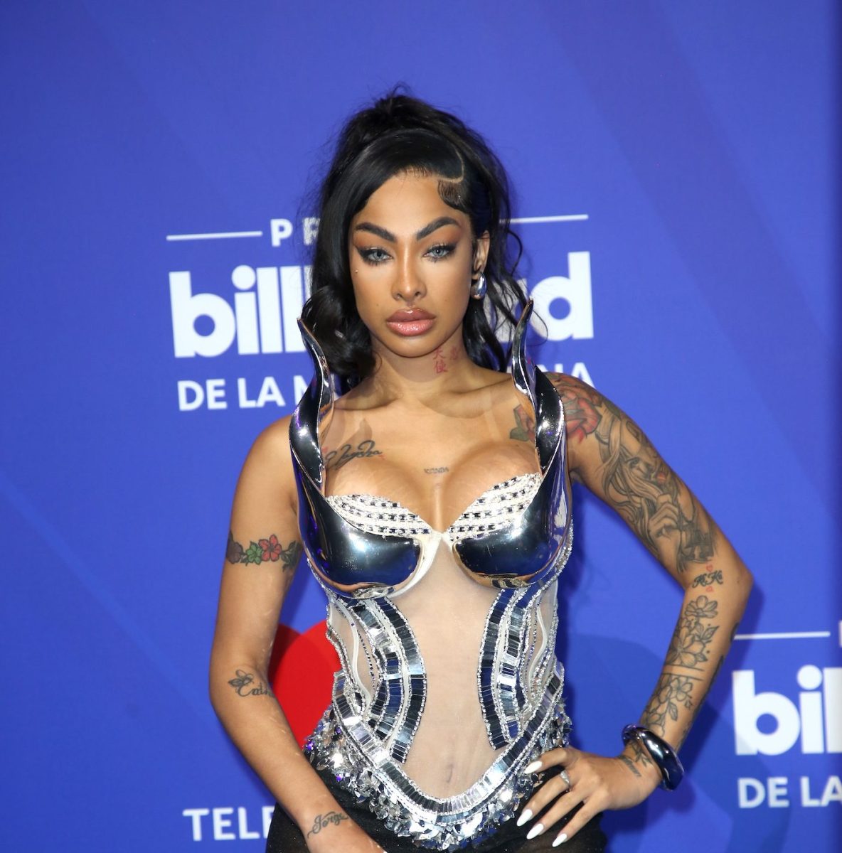 Yailin ‘La más viral’ sorprende presumiendo diminuta cintura tras procedimiento estético