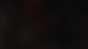 El delantero del Atlético de Madrid Julián Álvarez (d) celebra su gol, cuarto del equipo rojiblanco, durante el partido de ida de la semifinales de la Copa del Rey que Atlético de Madrid y FC Barcelona disputan este jueves en el estadio Metropolitano, en Madrid.