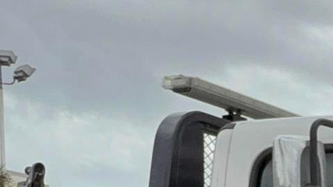 Roberto Azcorra Consuegra reacciona en una entrevista con EFE este jueves, en el barrio de la Pequeña Habana en Miami (Estados Unidos).