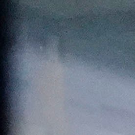 Activistas alegan que muchos usuarios de buses no tienen cómo pagar la tarifa.