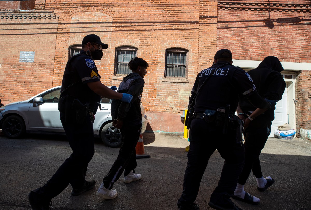 Tribunal de apelaciones confirma política de detención de inmigrantes de Trump sin audiencias de fianza