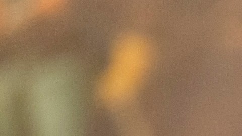 Mohsen Mahdawi habla durante una conferencia de prensa.