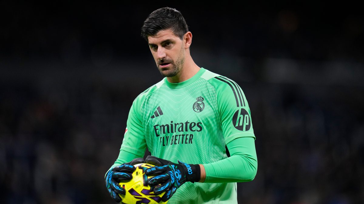 Thibaut Courtois expresa decepción por Mourinho tras críticas a Vinícius