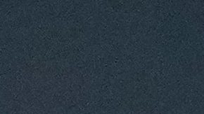 Árbitro sacando tarjeta amarilla. Imagen referencial.