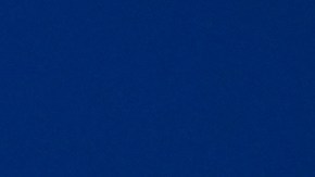 Un estudiante manifestante sostiene un cartel contra el Servicio de Inmigración y Control de Aduanas (ICE) en el campus de la Universidad de Minnesota durante una protesta contra el ICE.