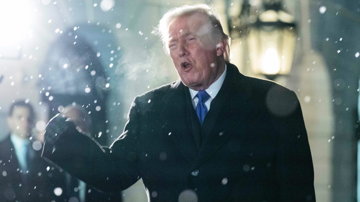 Trump insiste en que las elecciones en EE.UU. están “amañadas” y son “fraudulentas”