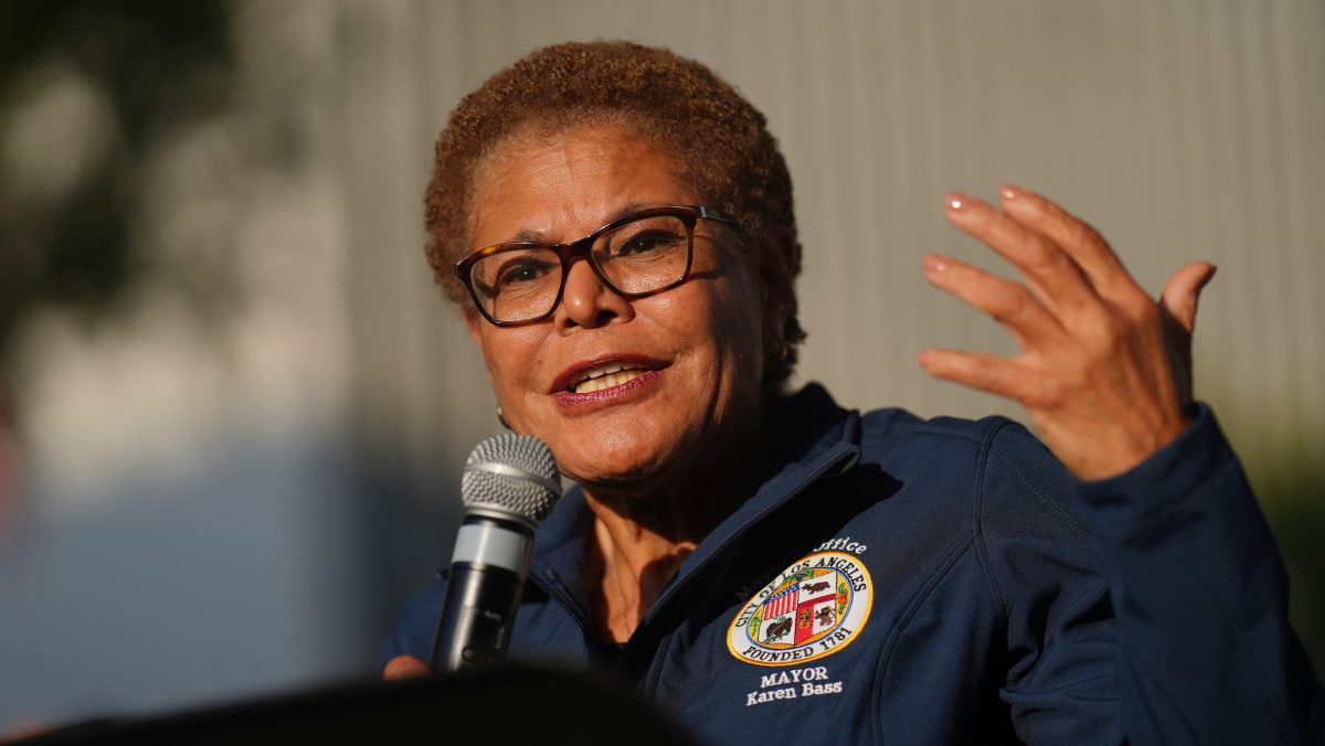 Alcaldesa de Los Ángeles exige dimisión de Casey Wasserman como presidente de LA28