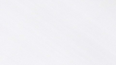 Niko Kytosaho, de Finlandia, se eleva por los aires durante una sesión de entrenamiento de salto de esquí, en la categoría normal masculina, en los Juegos Olímpicos de Invierno de 2026, en Predazzo, Italia, el domingo 8 de febrero de 2026.