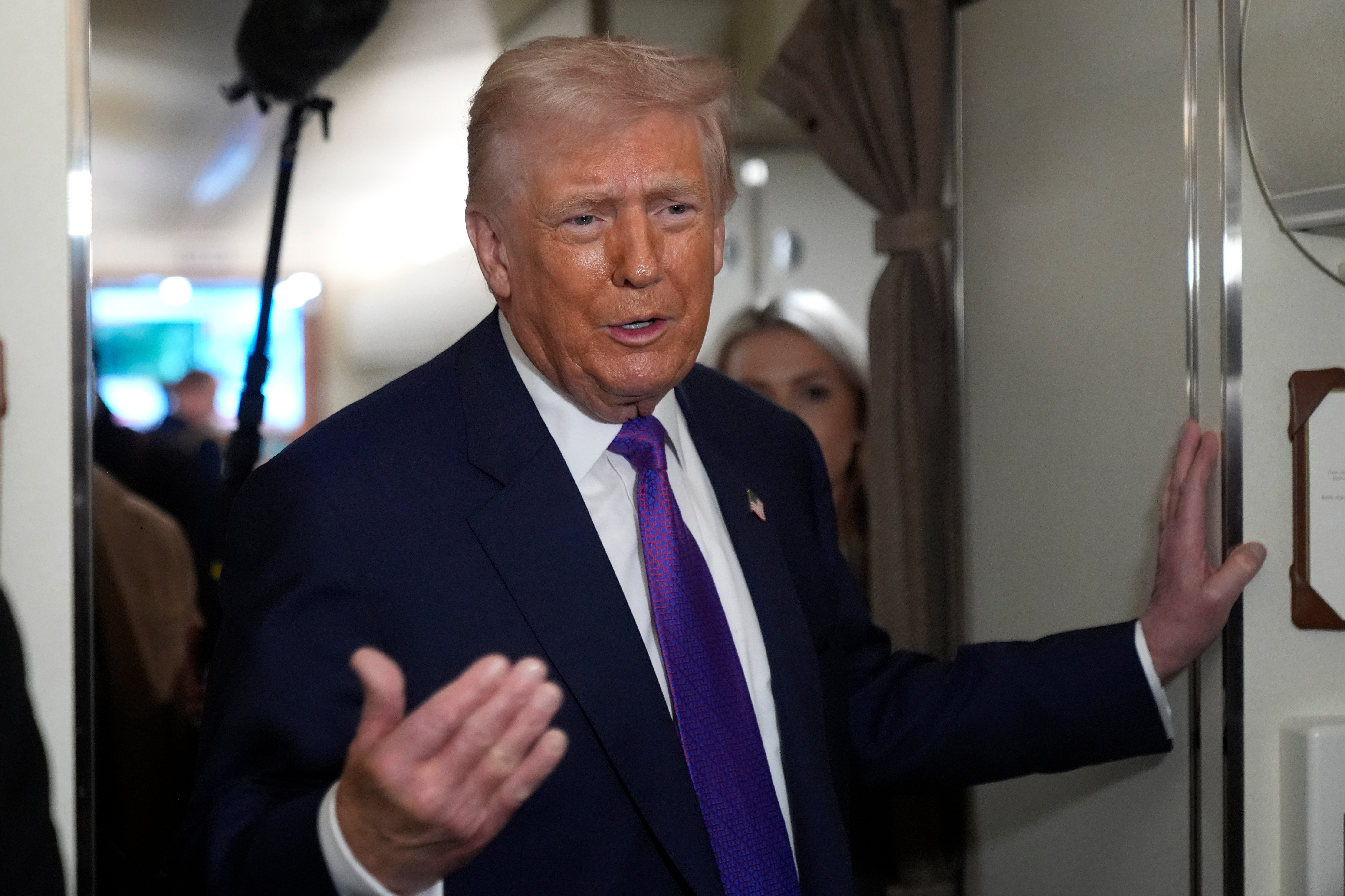 Trump acusa a Obama de filtrar información clasificada tras sus ...