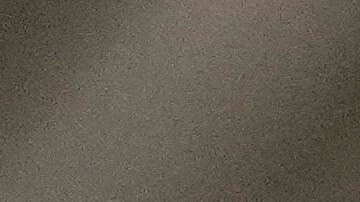 El presidente Donald Trump habla con periodistas a bordo del Air Force One poco antes del despegue, el jueves 19 de febrero de 2026, en la Base Conjunta Andrews, Maryland.