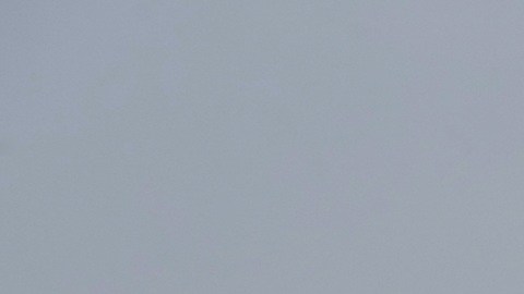 El humo se eleva en el horizonte tras una explosión en Teherán, Irán, el sábado 28 de febrero de 2026.