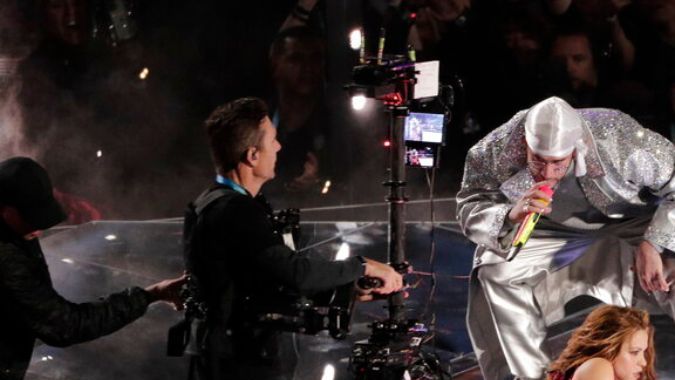 Bad Bunny y Shakira durante el Super Bowl de 2020