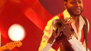 El artista retoma la esencia retro que ha influido profundamente en su carrera musical